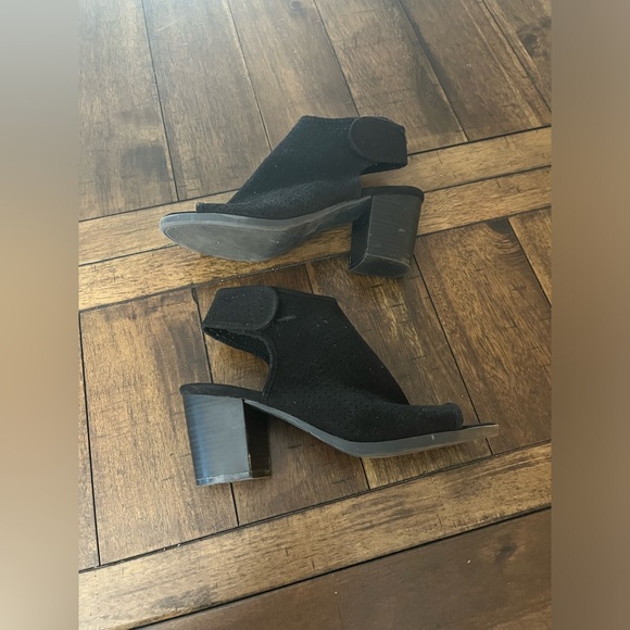 Seychelles 7 - Picture 1 of 6